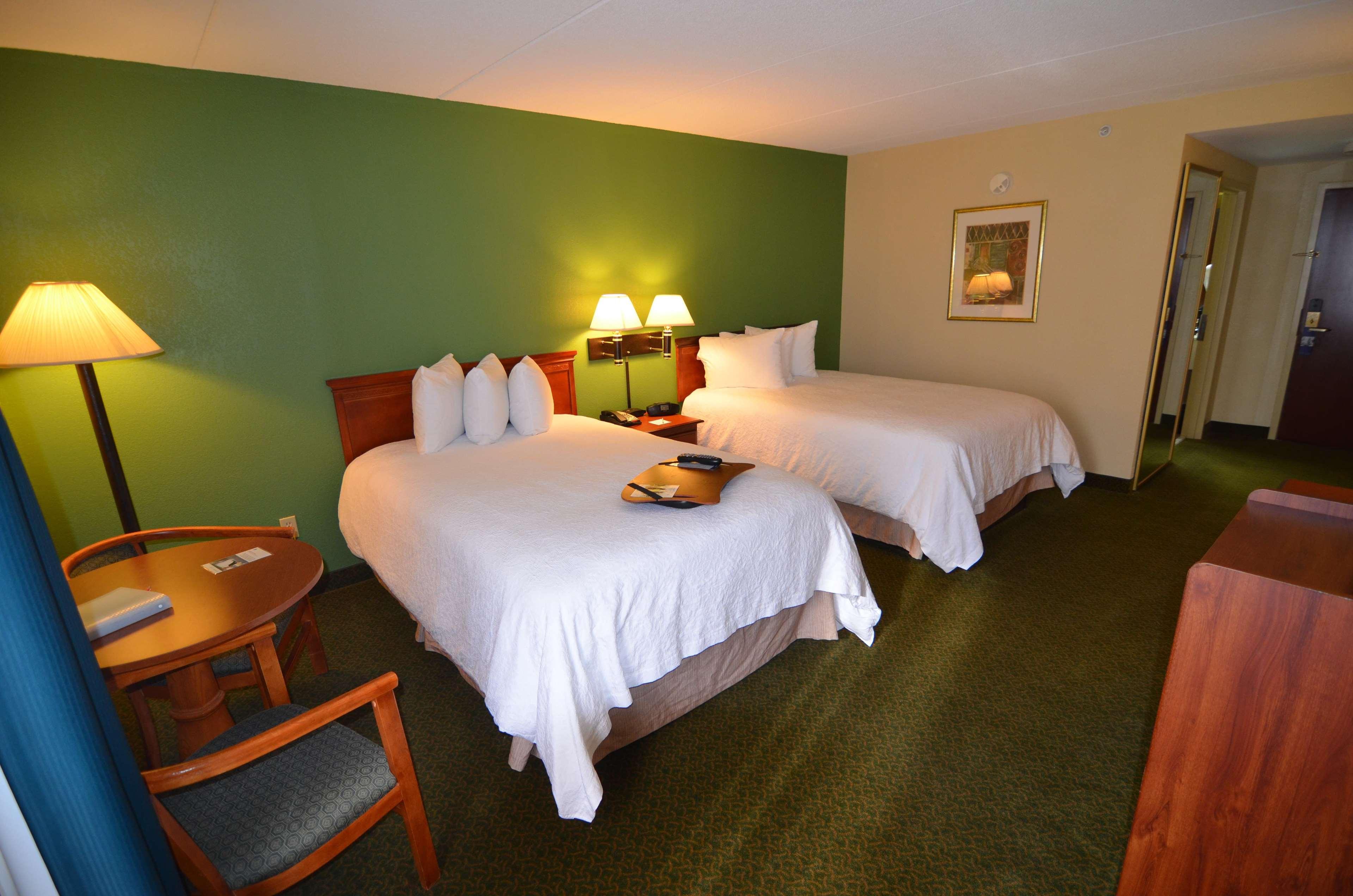 Hampton Inn Groton/Mystic Exterior photo