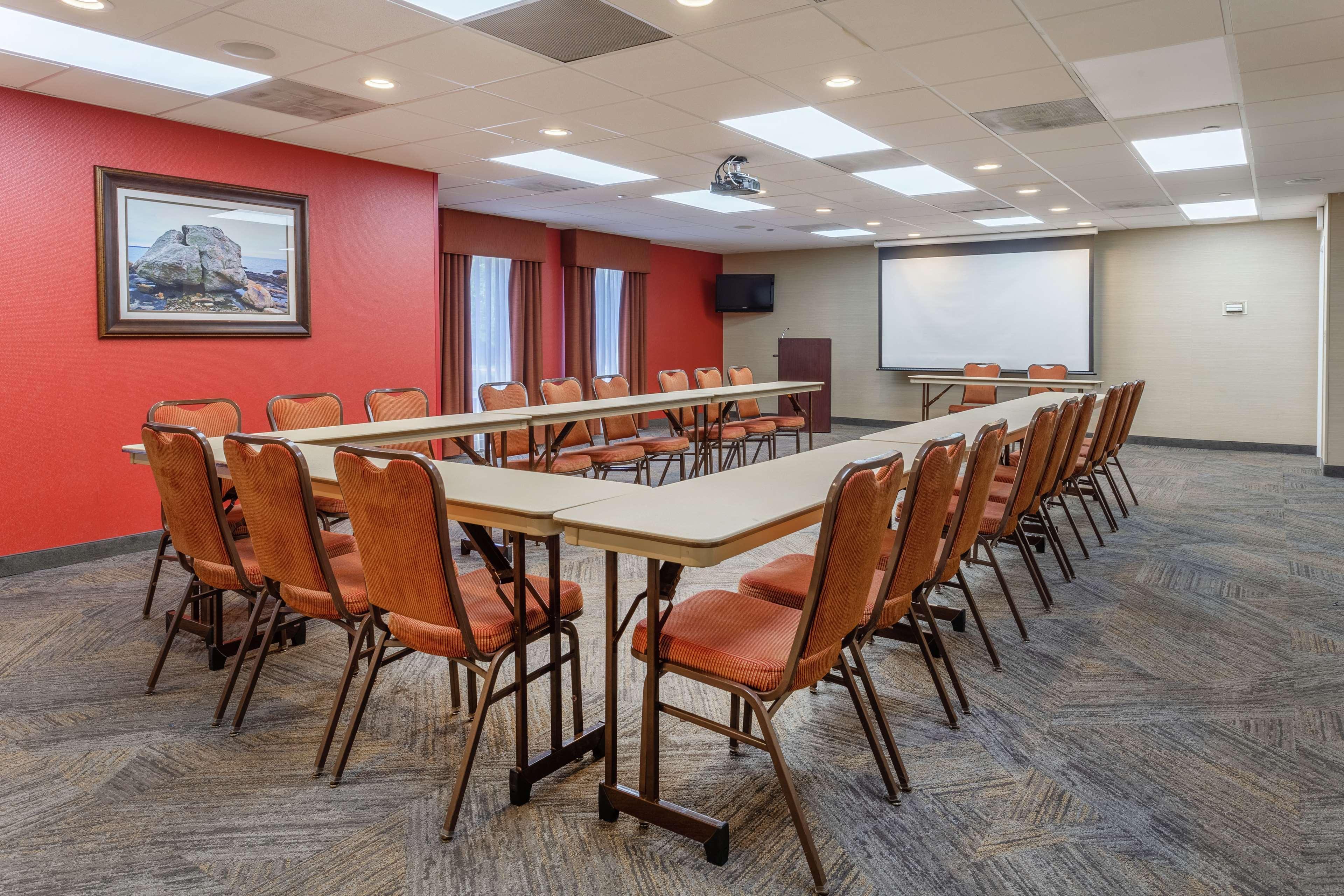 Hampton Inn Groton/Mystic Exterior photo