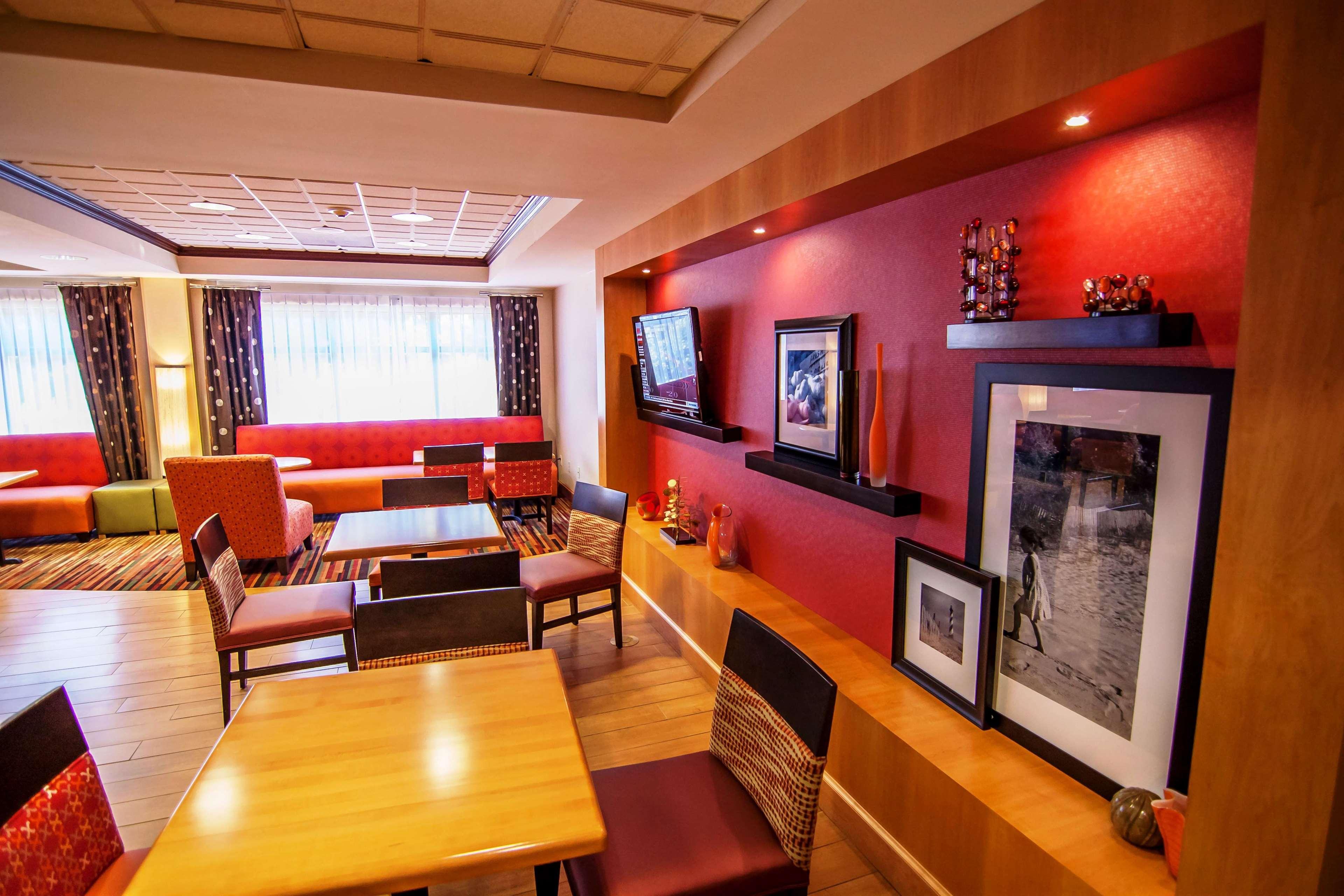 Hampton Inn Groton/Mystic Exterior photo