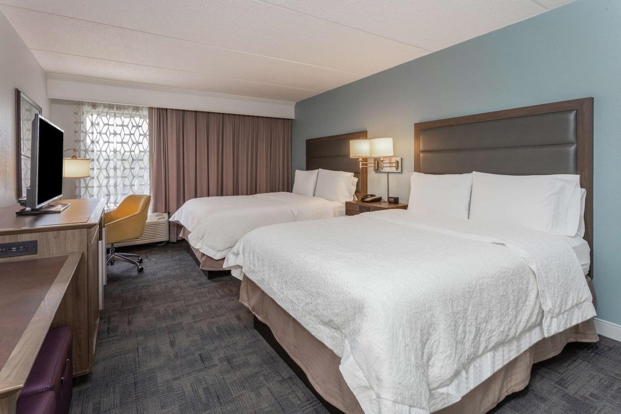 Hampton Inn Groton/Mystic Exterior photo
