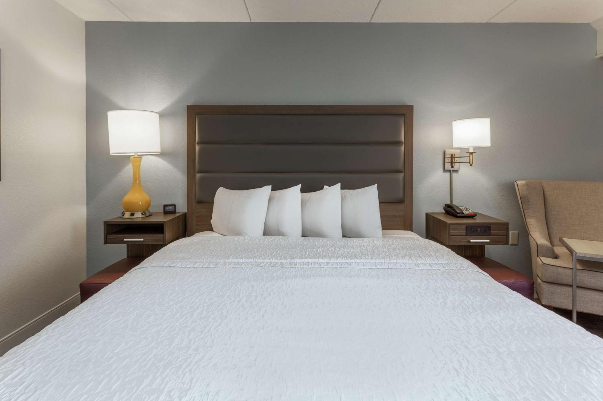 Hampton Inn Groton/Mystic Exterior photo