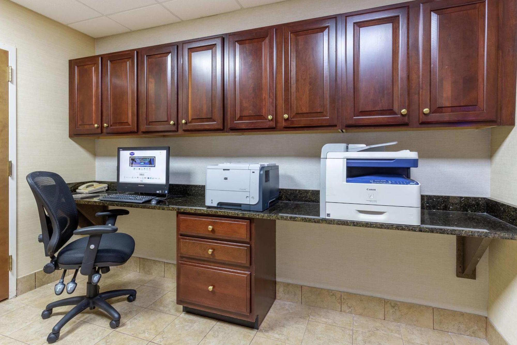 Hampton Inn Groton/Mystic Exterior photo